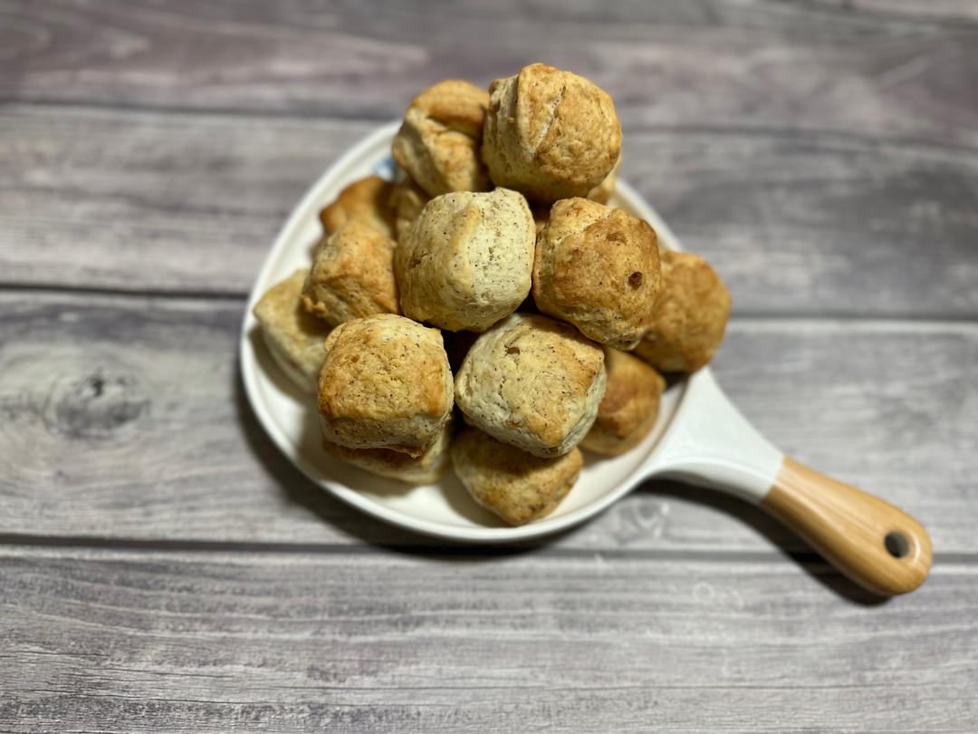 朴素的椰子油咸司康<Coconut Oil Biscuits>