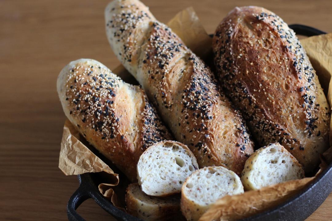 fanchenyyy做的100%天然酵种谷物/种子面包- le pain multigrains