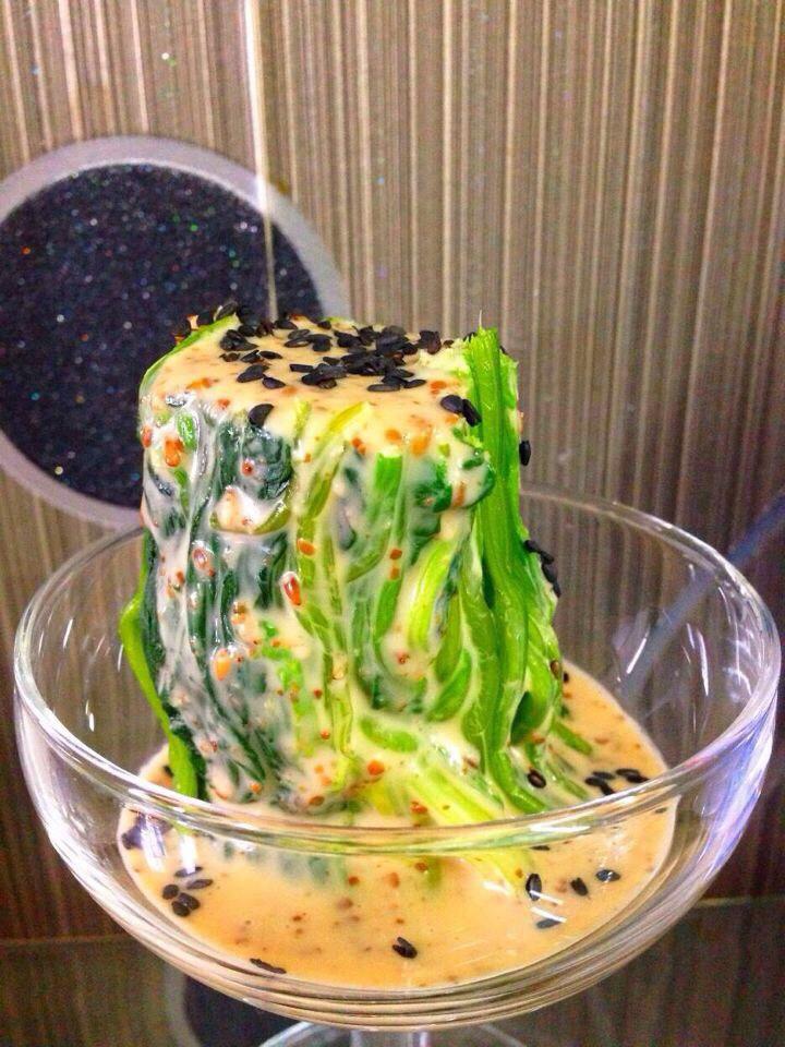 芝麻沙拉汁凉拌菠菜