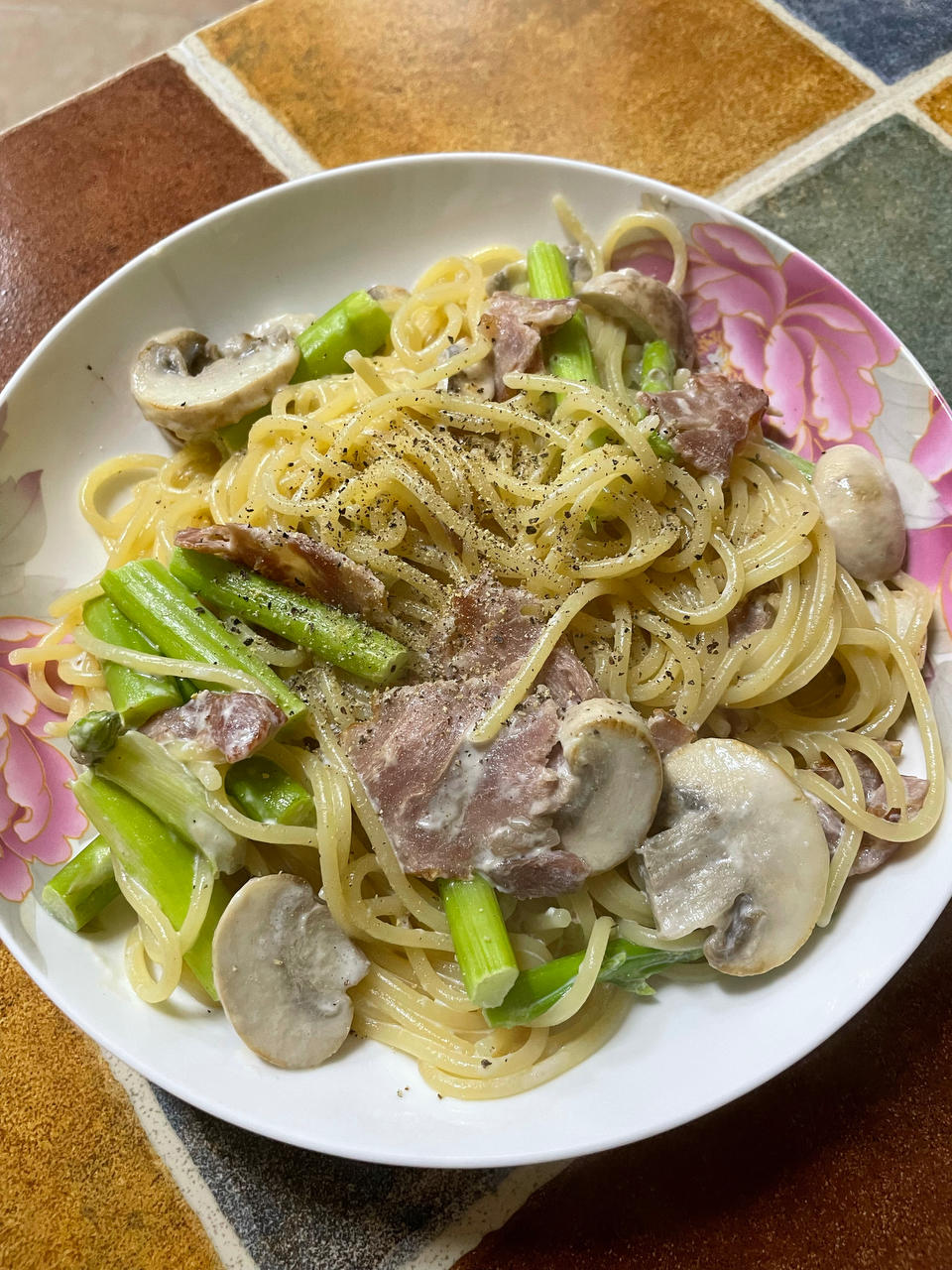 奶油蘑菇培根意大利面