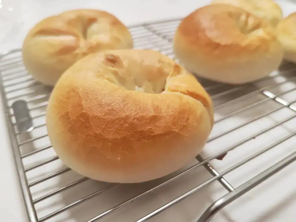 鸡纵菌脆肠全麦贝果🥯嘎嘎香｜别错过