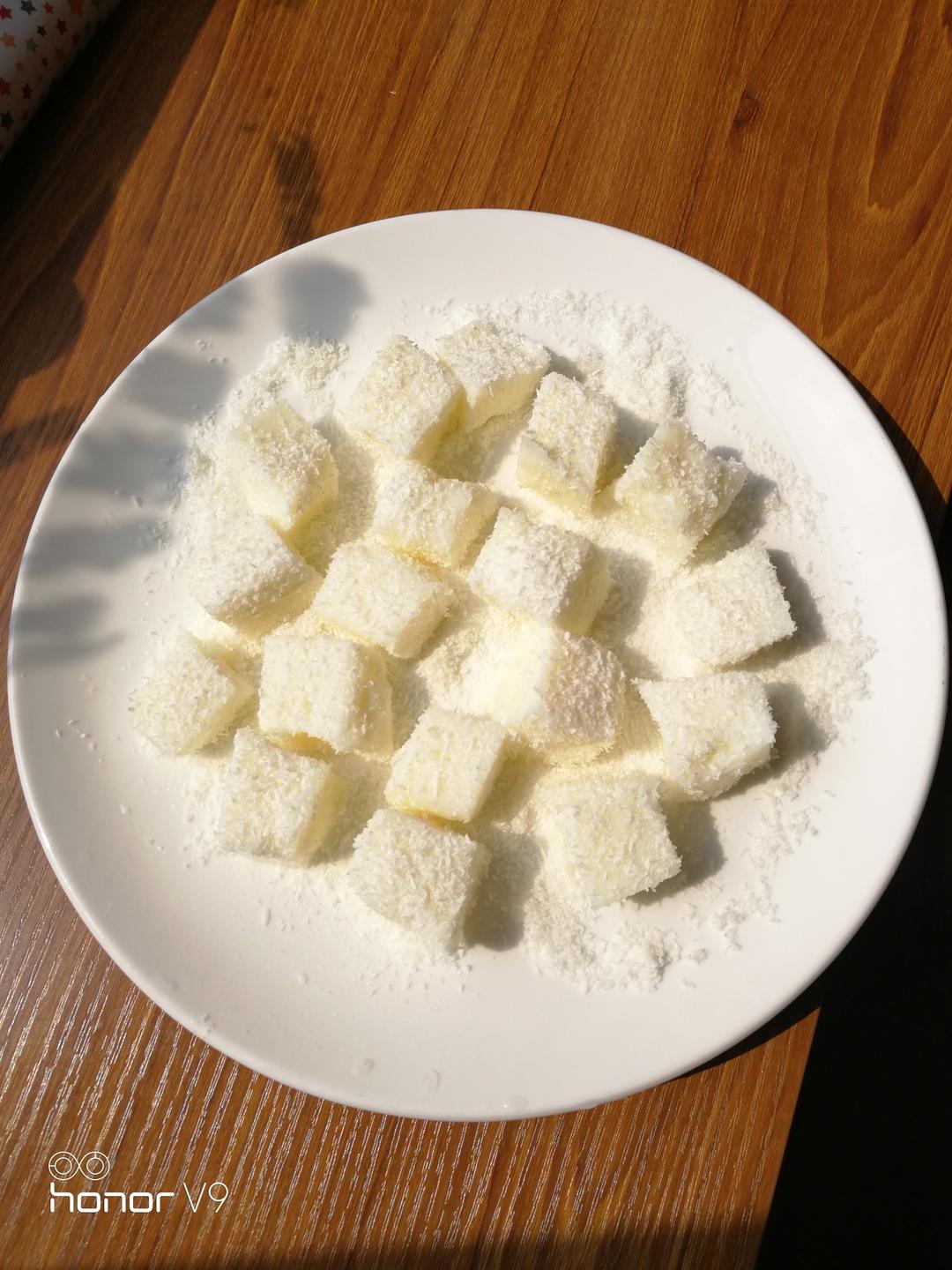 太棒啦！1个方子，做出2道口味一流的甜品！——椰奶小方&炸鲜奶