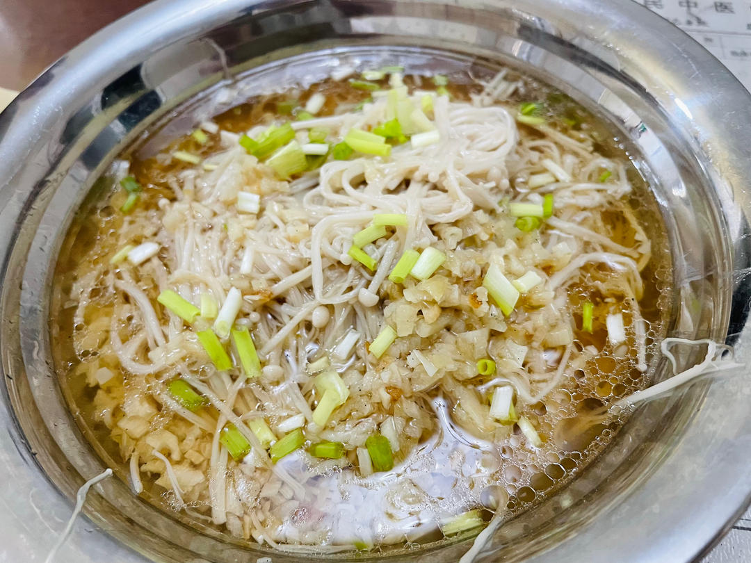 蒜蓉蒸金针菇