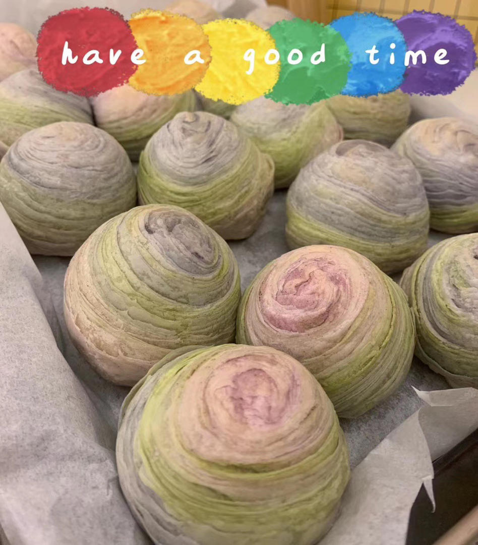 蛋黄酥~紫薯、抹茶、原味~花好月圆，中秋快乐~内附一次做六色蛋黄酥方法~