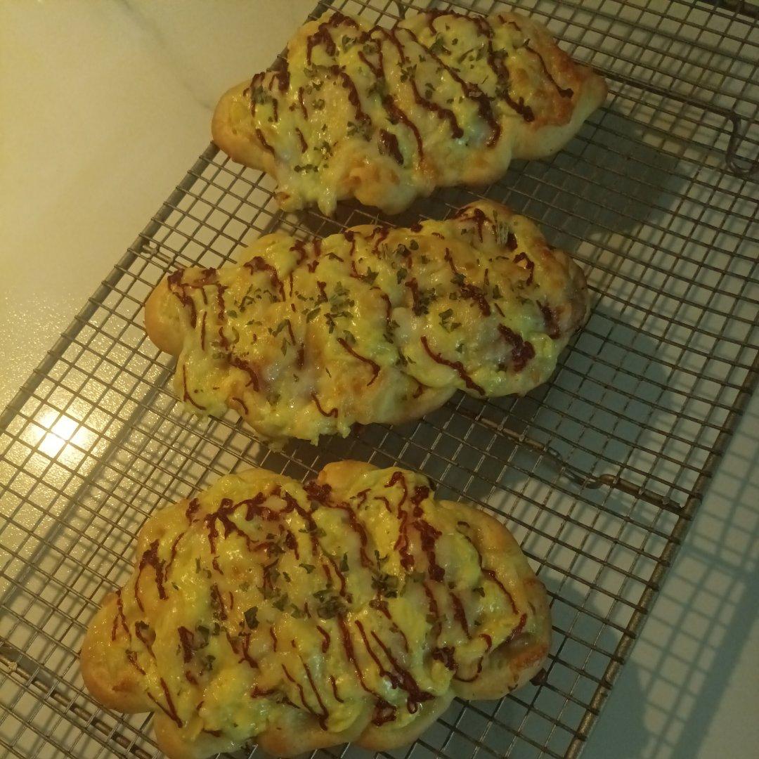 BBB 香肠芝士披萨面包「调理面包」