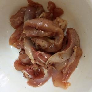 健康鲜蔬鸡肉卷的做法 步骤2