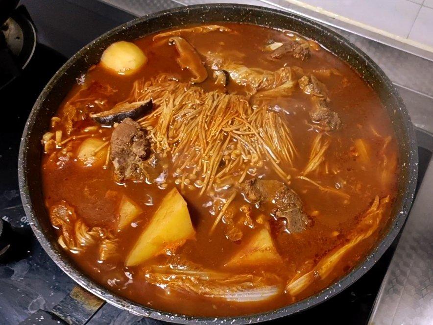 韩式土豆脊骨汤【山姆厨房】