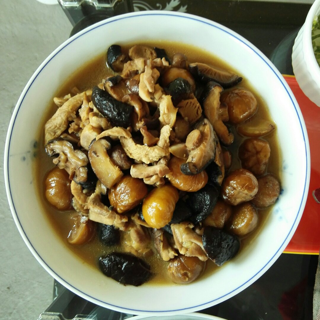 香菇板栗焖鸡