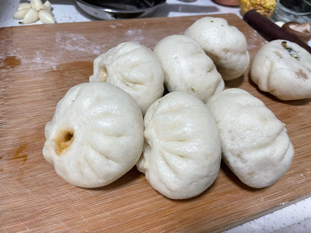 鲜香不腻素包子：红苋菜鸡蛋包子