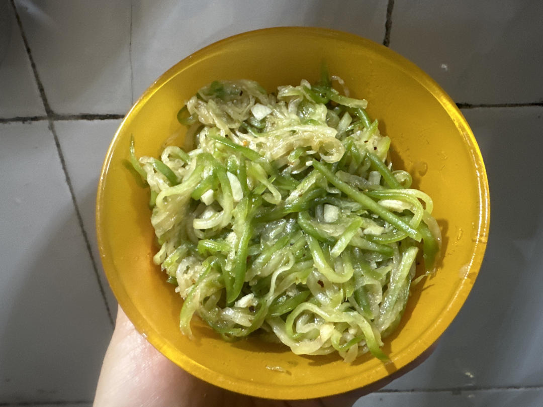 凉拌萝卜丝