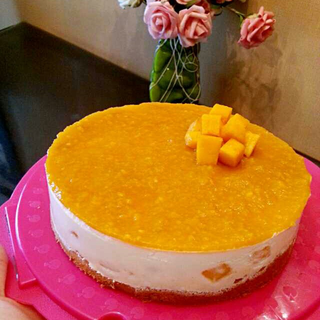 料超足的芒果慕斯蛋糕
