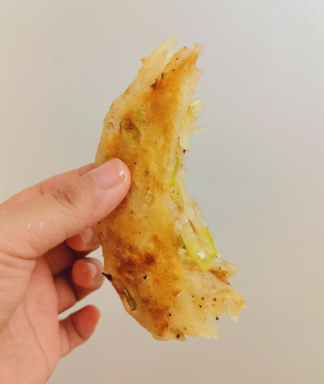 家常葱油饼 柔软多层 凉了也不硬 附细节视频详解