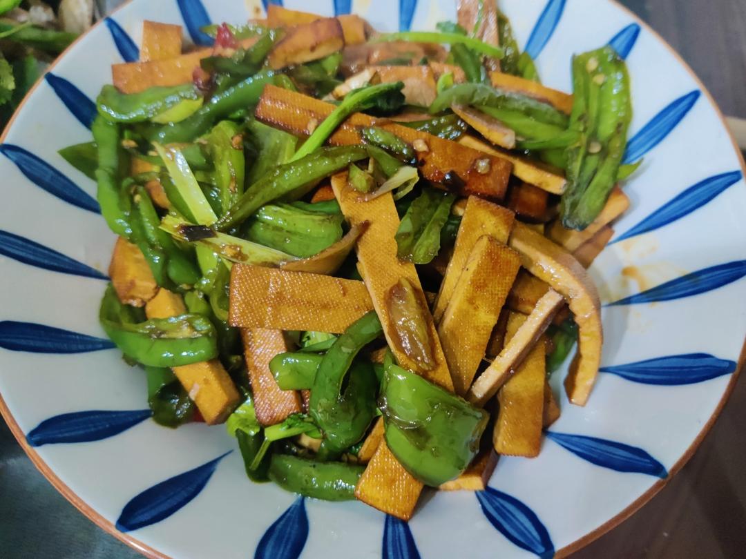 青椒炒豆腐干