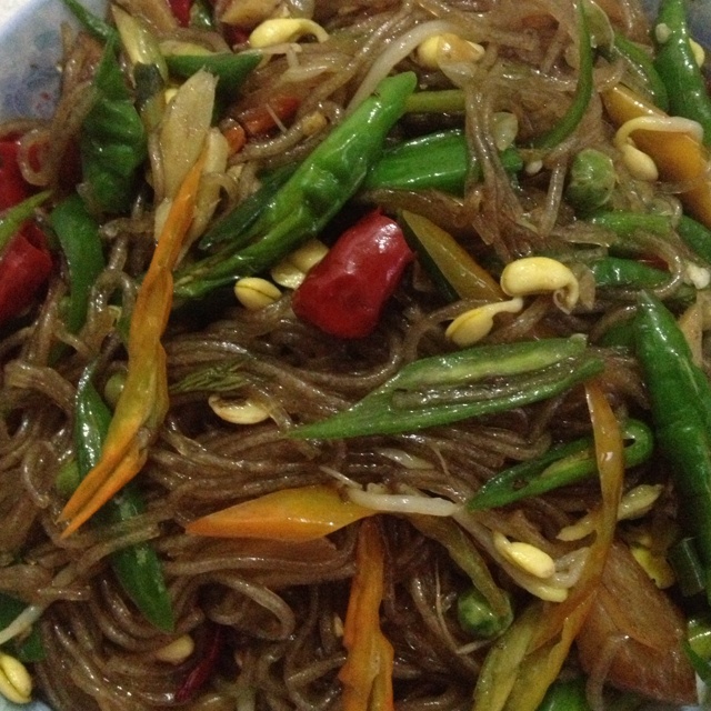 小鱼辣椒粉丝