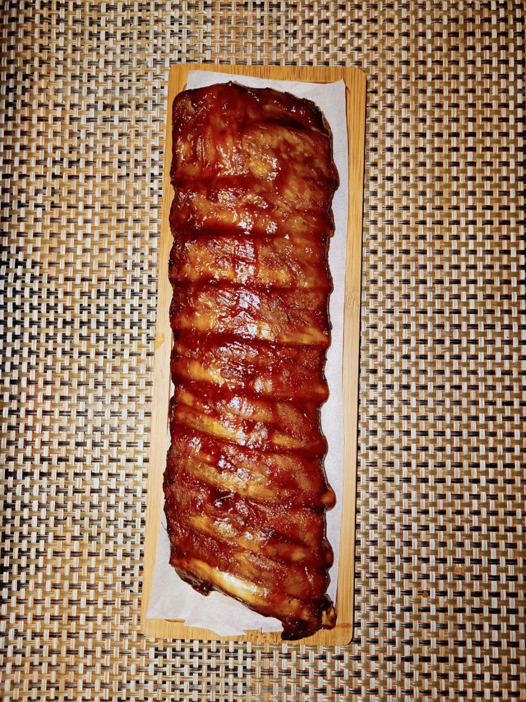 美食美景美好的心情做的秘制烤猪排