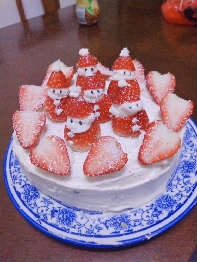 圣诞雪人草莓蛋糕