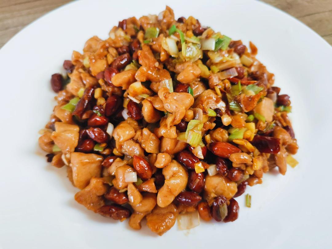 厨师长教你: “宫保鸡丁”的川味正宗做法, 一看就有食欲, 收藏了