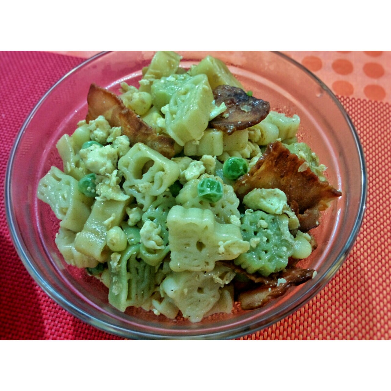 培根鸡蛋通心粉