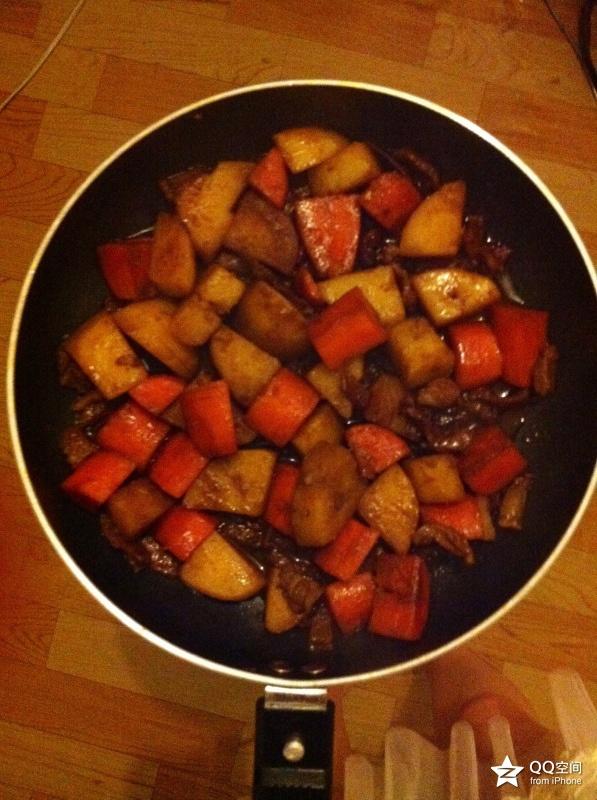 土豆胡萝卜炖肉的做法