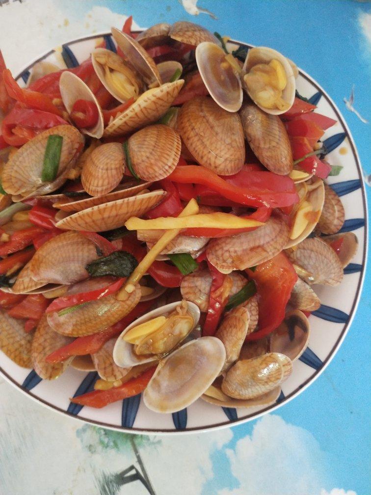 爆炒蒜香蚝油花甲