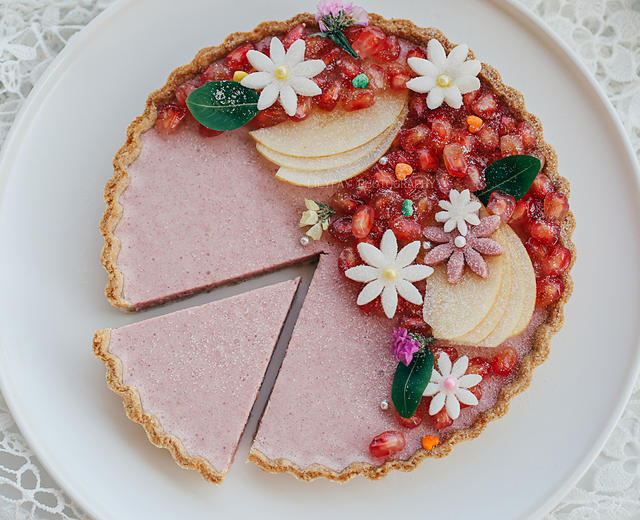 圣诞石榴苹果自制翻糖花慕斯塔的做法