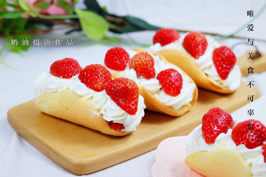 韩国最热门的甜品店Le Bread Lab的草莓蛋糕卷