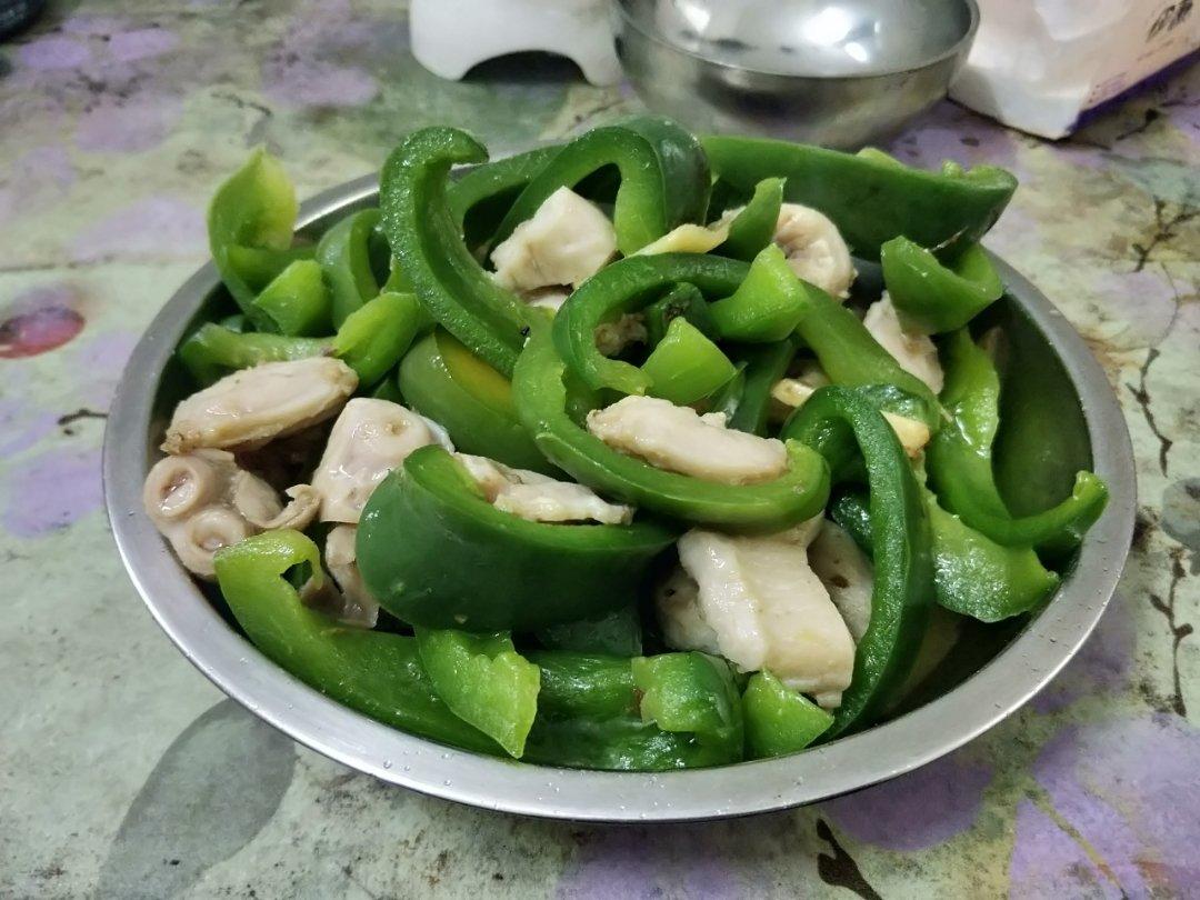 辣椒炒生肠