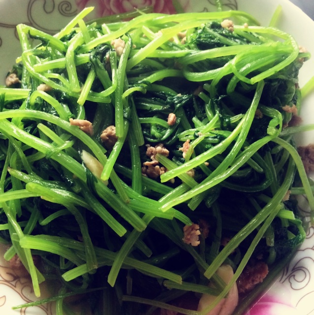 蒜蓉肉末茼蒿