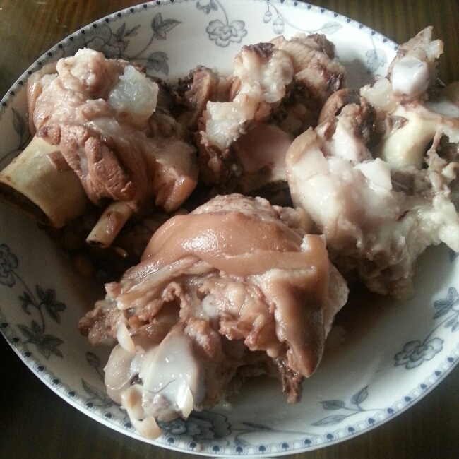 蹄膀汤