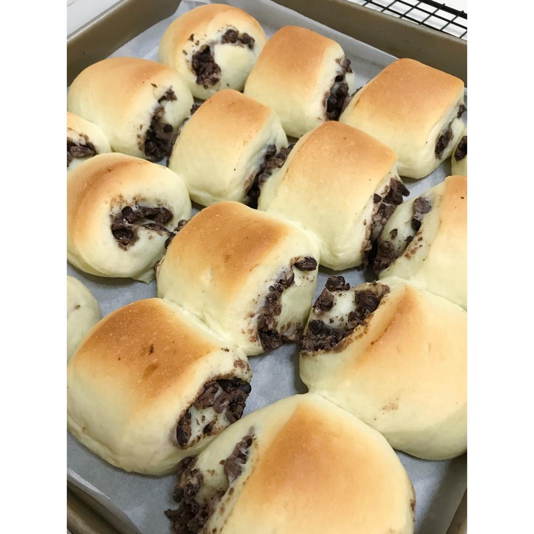 奶香红豆小面包