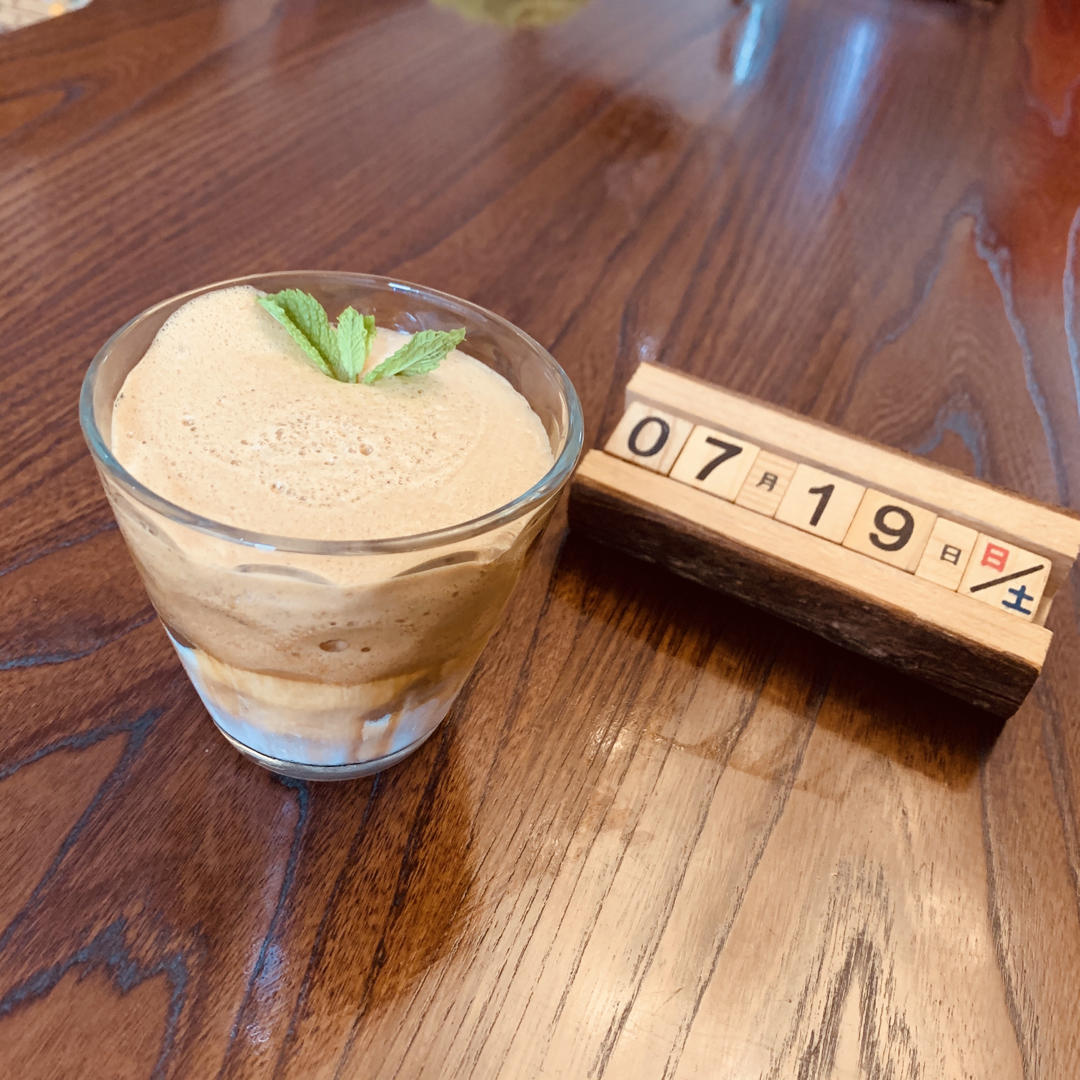 400次咖啡，网红手打咖啡，风靡全网的Dalgona Coffee☕️超详细步骤在家就可以复刻【内附速成法】