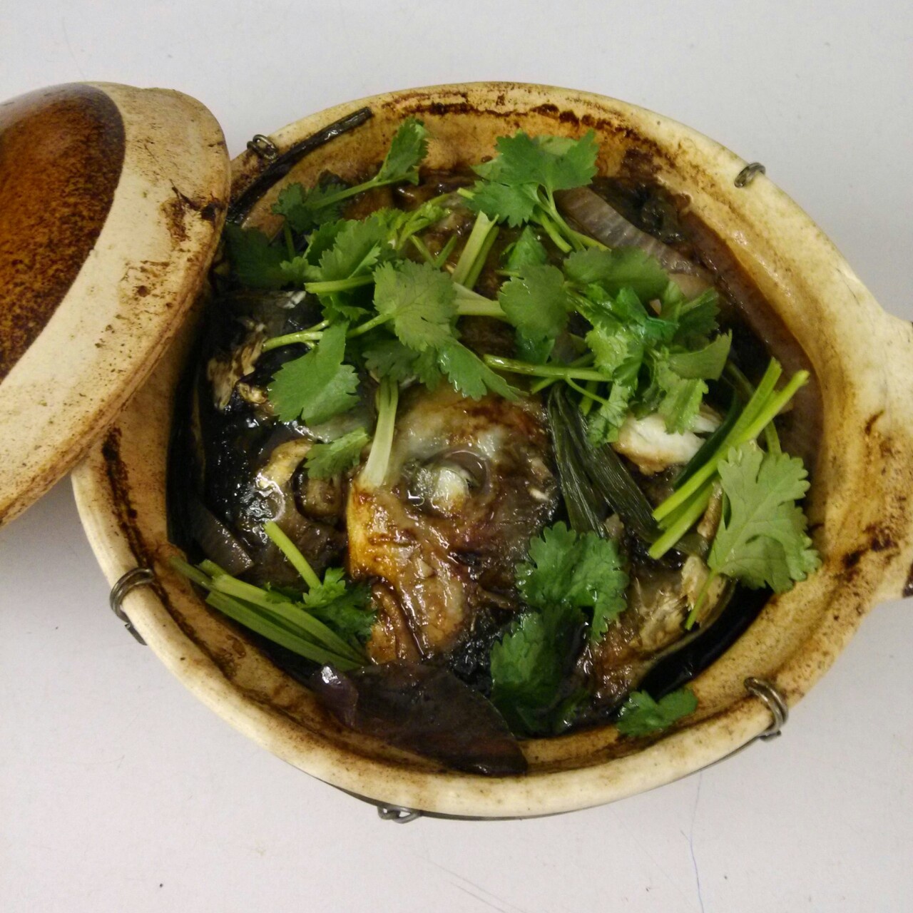 老丁的私房菜－砂锅干烧鱼头