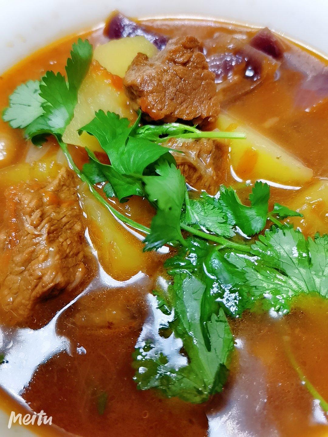 番茄土豆炖牛腩