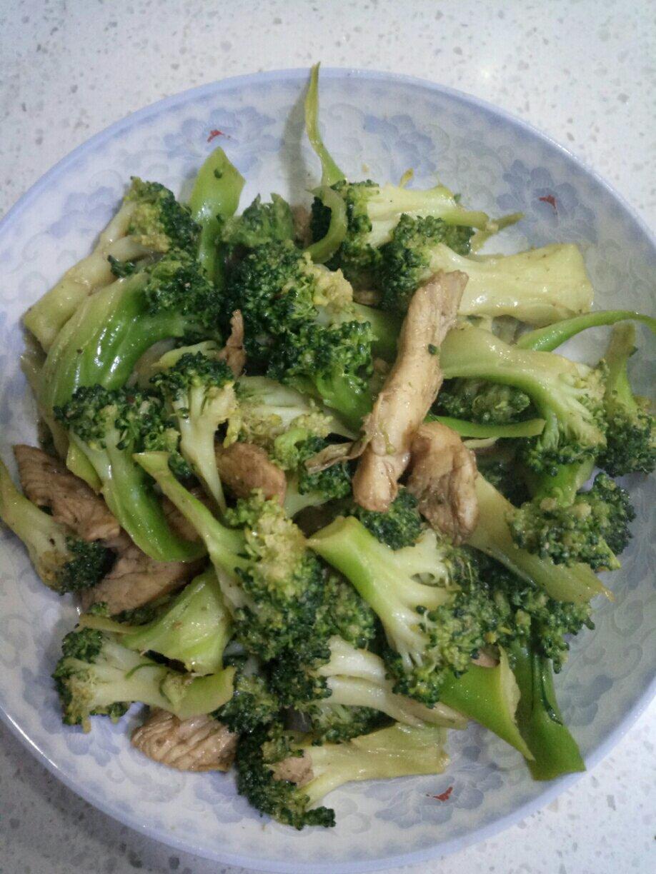 西兰花炒鸡肉