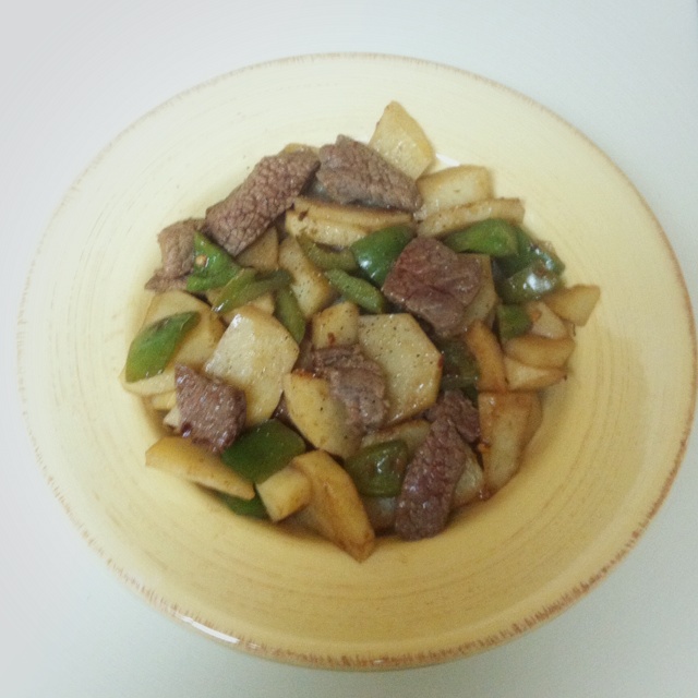 土豆青椒炒肉片