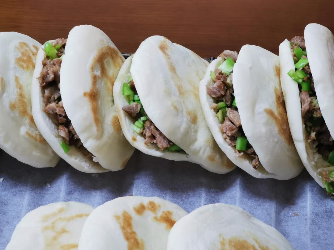 肉夹馍(白吉馍的制作)