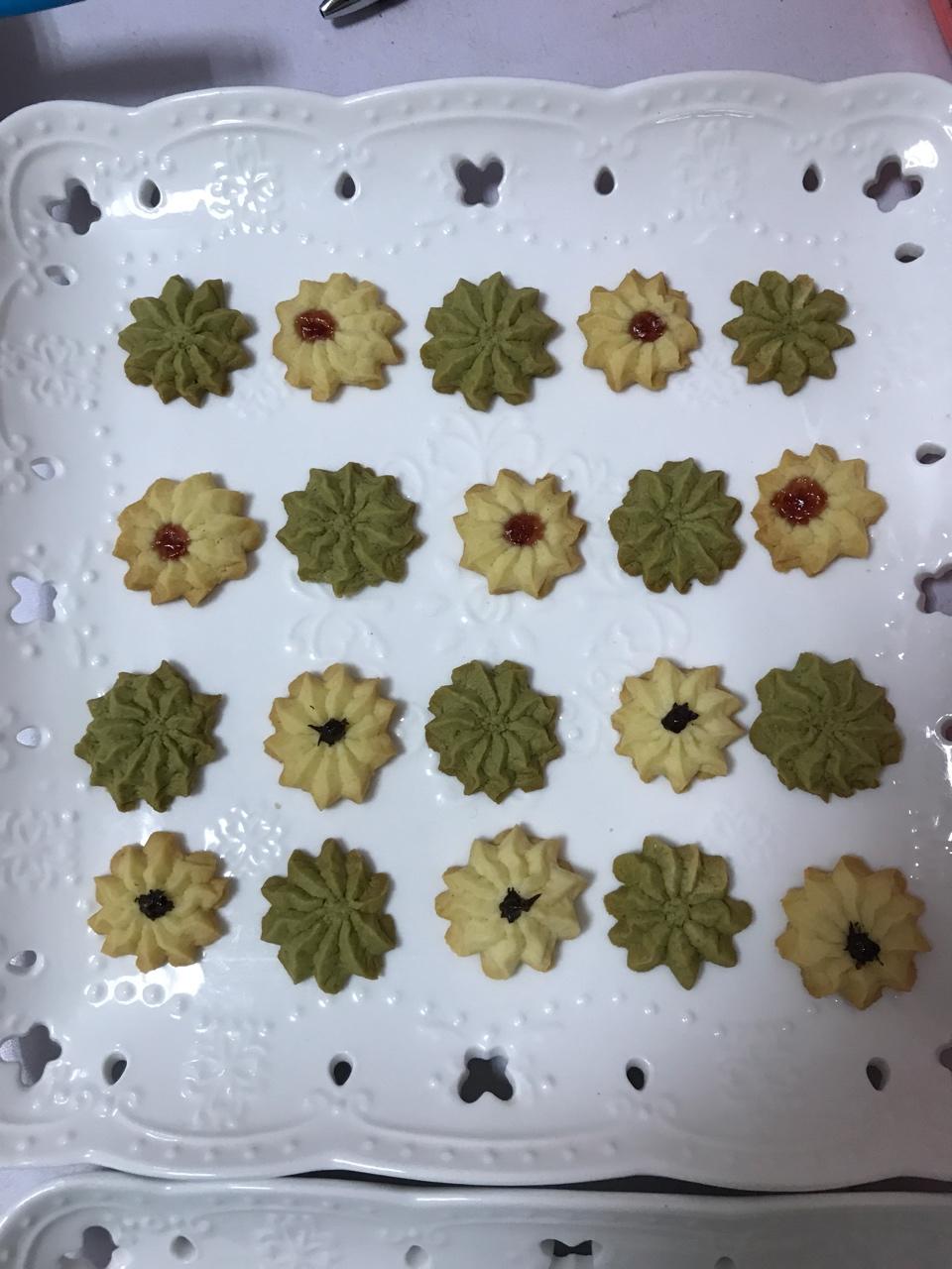 草莓酱曲奇饼干