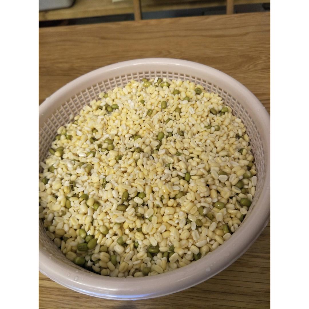 斑斑的驳驳做的绿豆馅