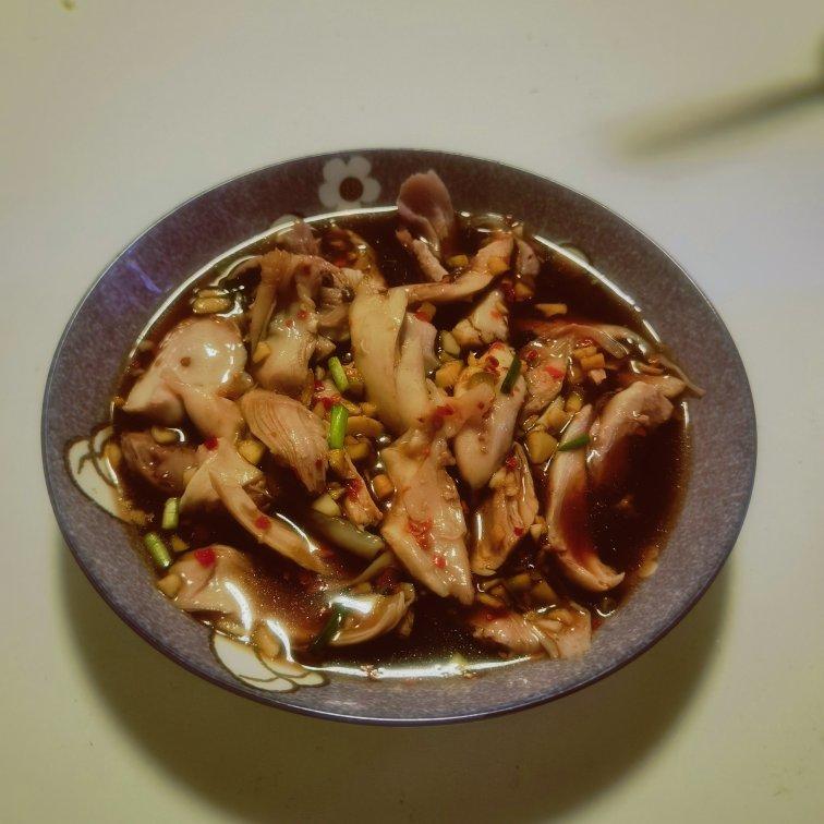 招牌口水鸡🐤（肉质是你想像不到的嫩🍗）
