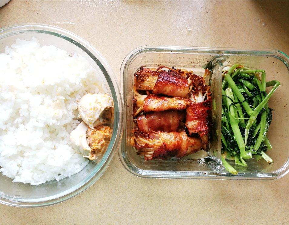 香煎培根金针菇卷