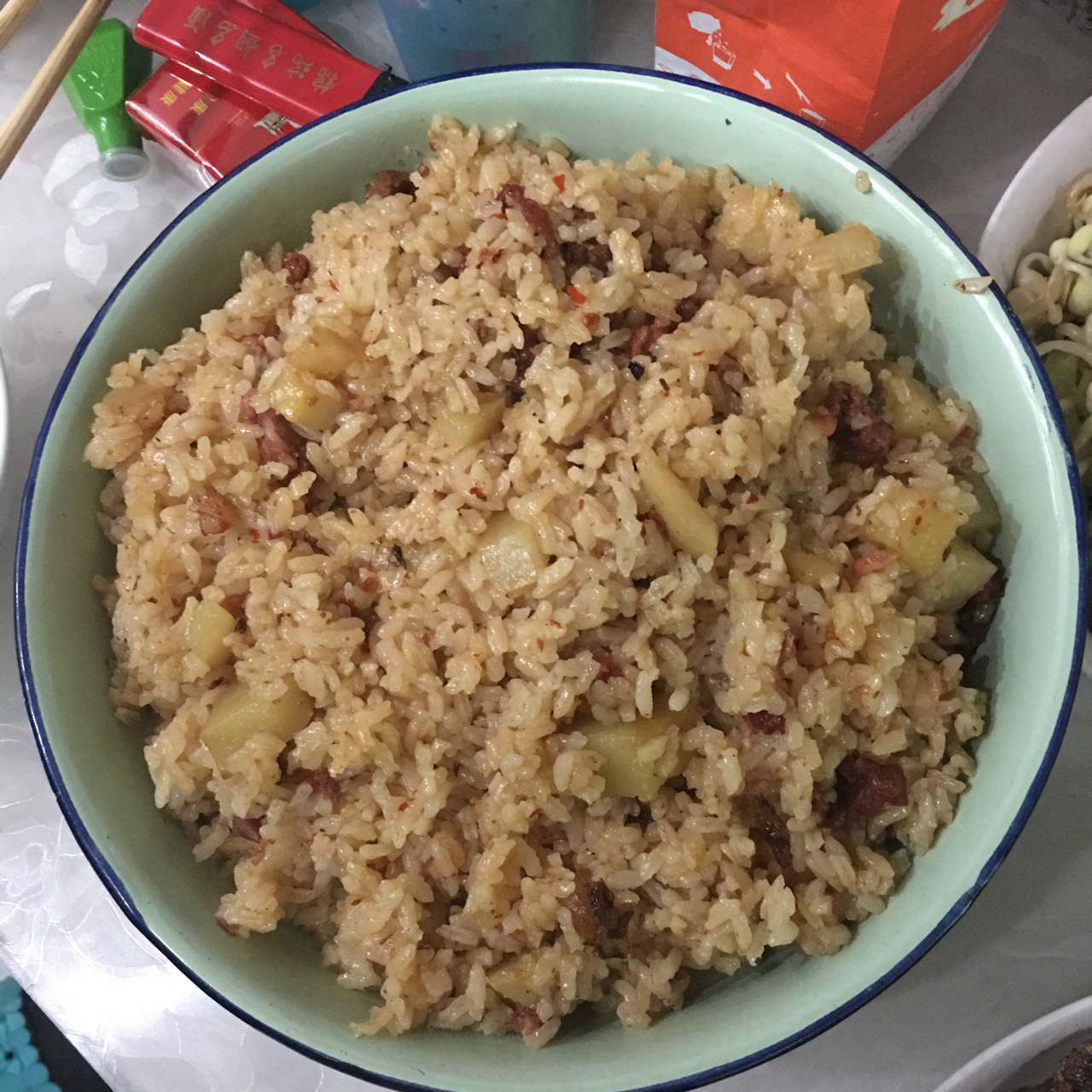 香肠土豆闷饭