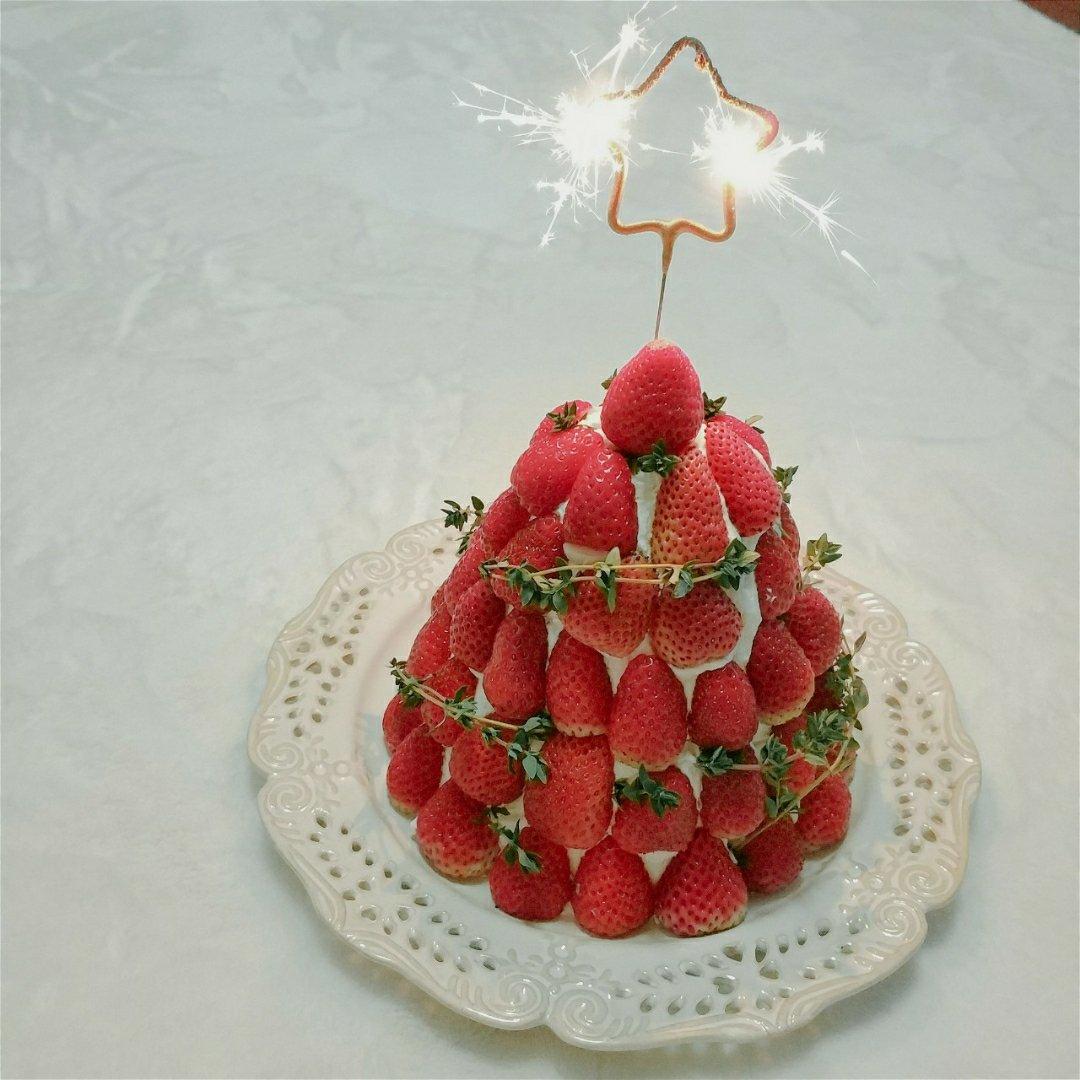圣诞草莓塔-超有圣诞氛围的快手蛋糕