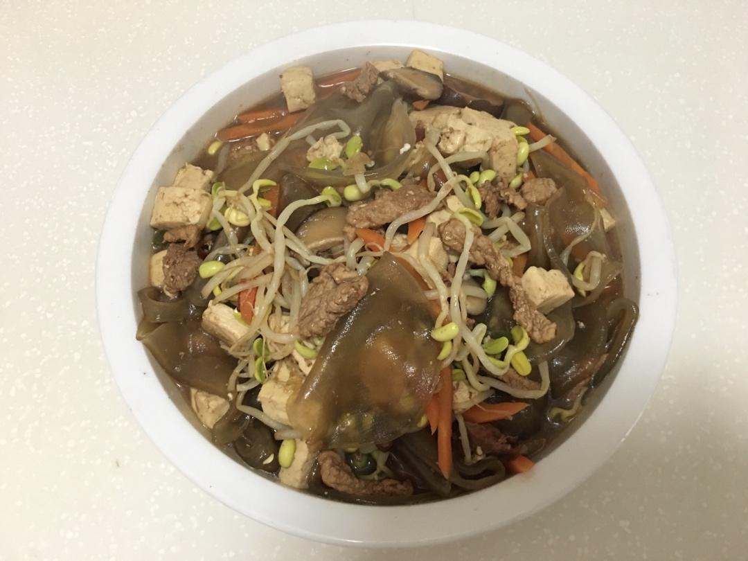 超级下饭的小豆芽炒粉丝