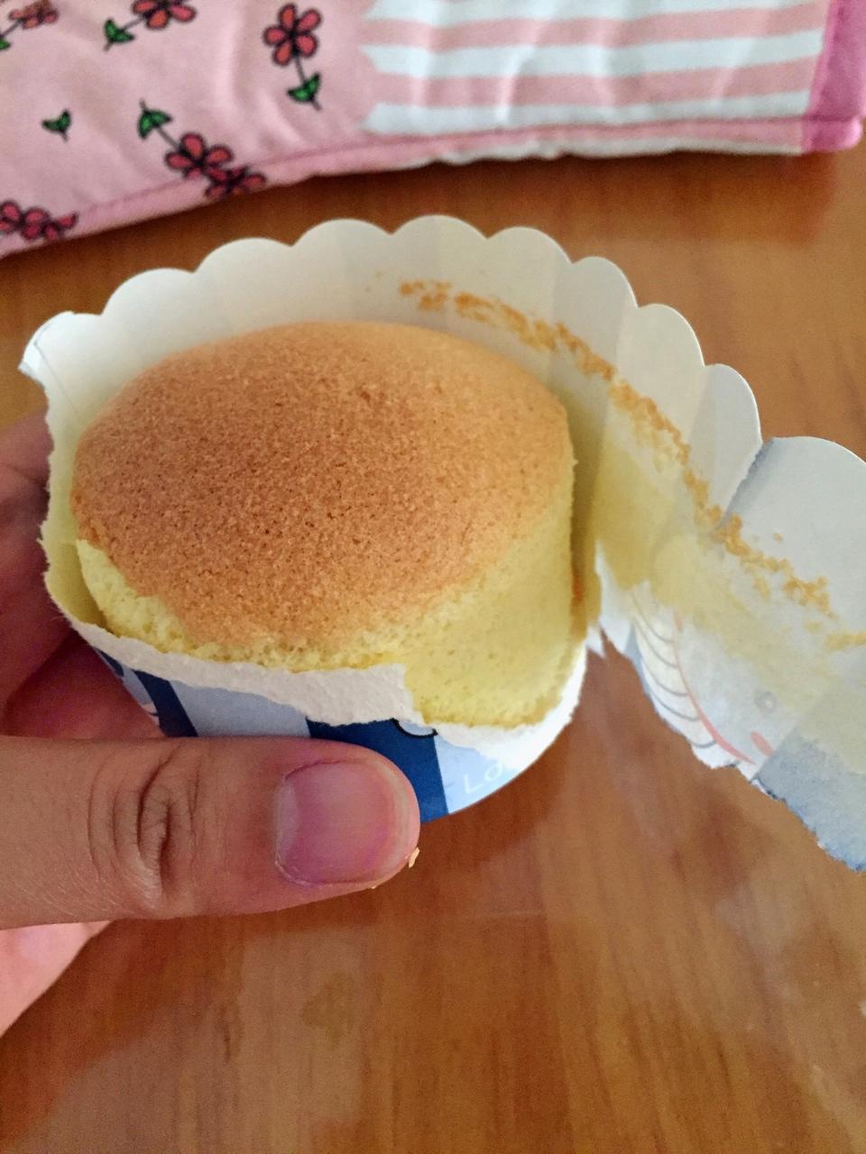 软绵绵戚风纸杯蛋糕