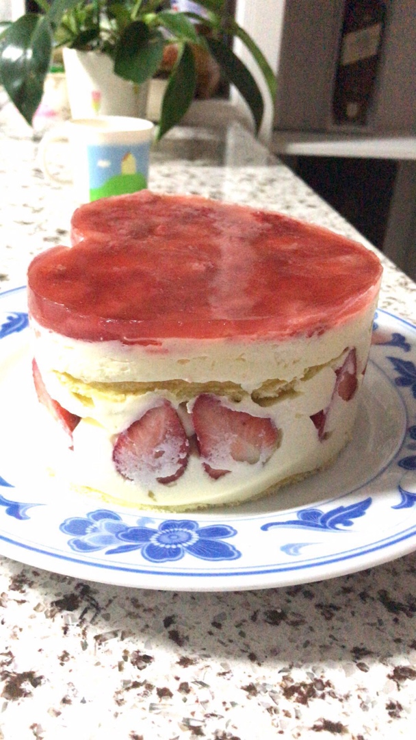 草莓慕斯蛋糕（视频菜谱）