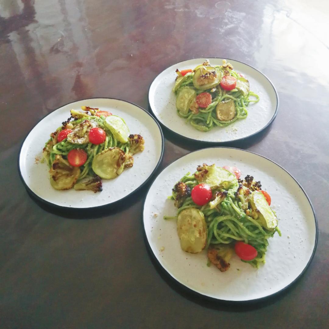 烤時蔬牛油果青醬純素意麵