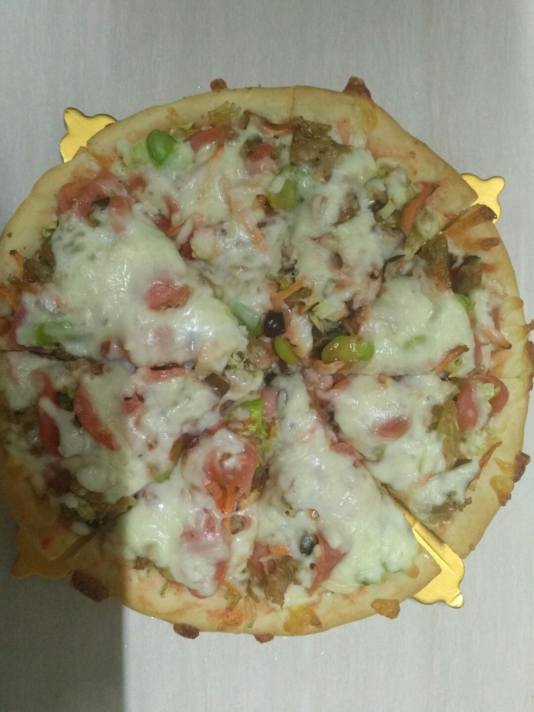 厚底鲜虾培根披萨