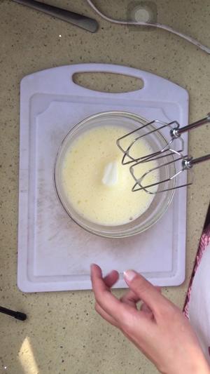 #麦子厨房#小红锅出品：宝宝预防便秘-酸奶红心火龙果派的做法 步骤5