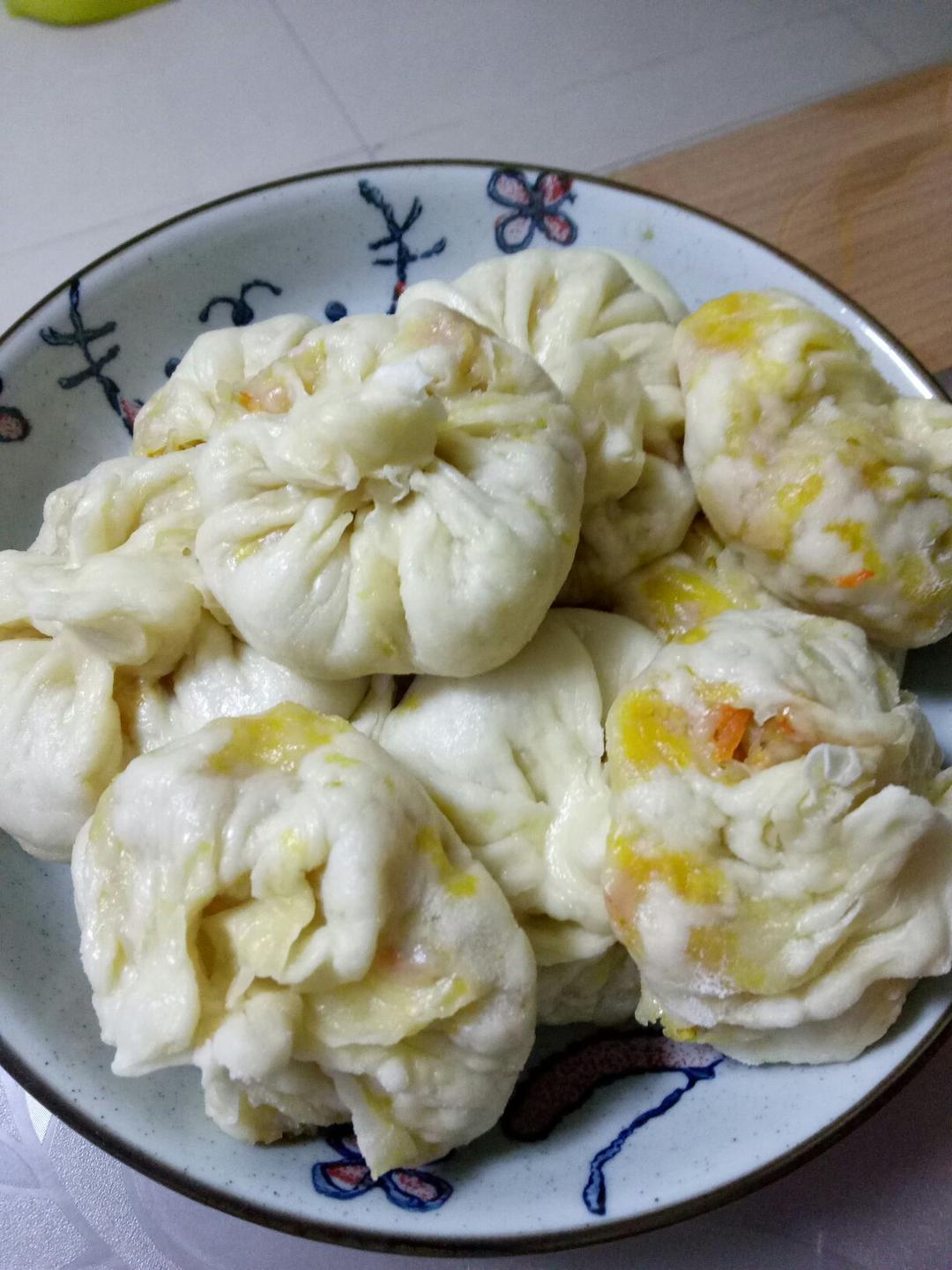 胡萝卜木耳鸡蛋素包子