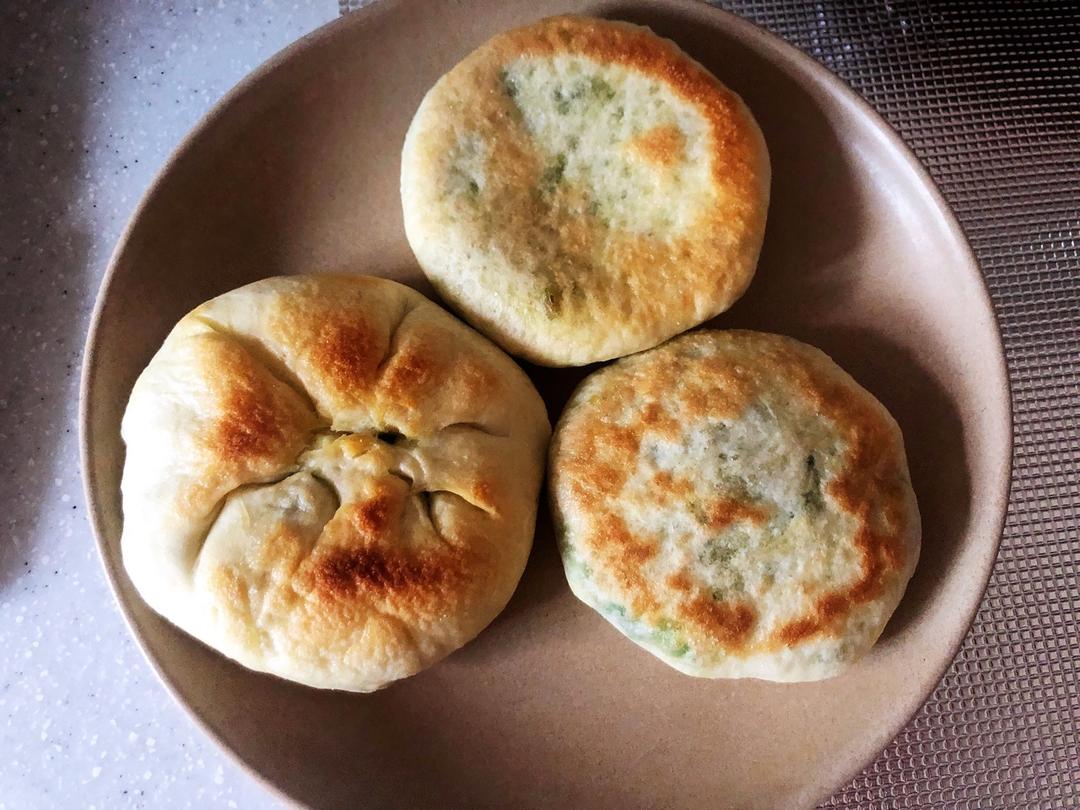 一吃就上瘾的鸡蛋韭菜虾皮馅饼（皮薄馅大.零失败）